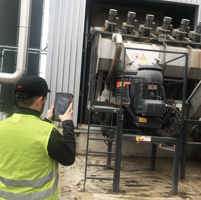 technicien maintenance industrielle tablette ADA